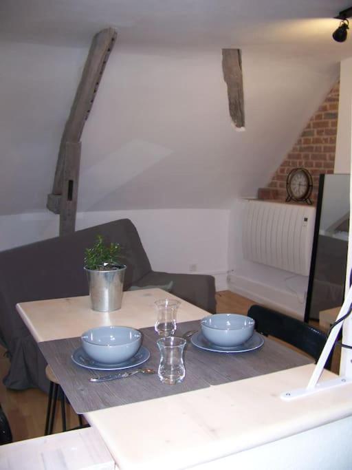 Rennes: Studio 4 Couchages, Proche Commerces, Bus. 외부 사진